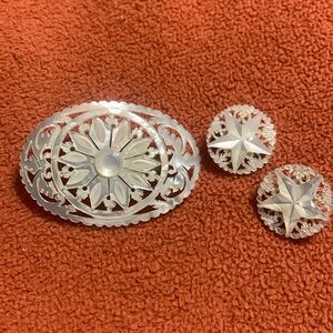Vintage Mother of Pearl Carved Star Brooch W/ matching earrings .. BEAUTIFUL !!!
